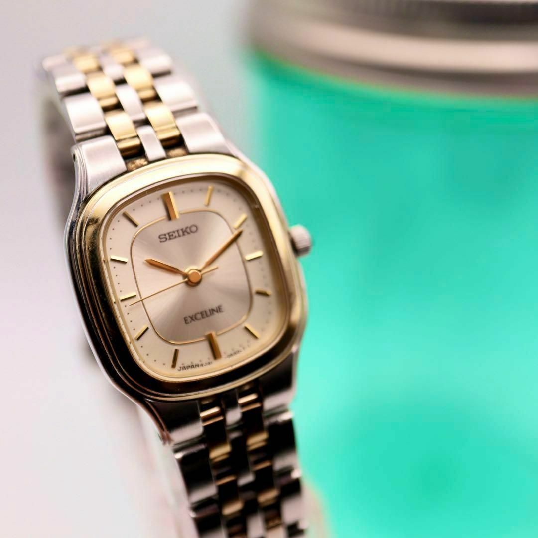 SEIKO(セイコー)の美品！SEIKO エクセリーヌ スクエア シルバー×ゴールド 腕時計 576 レディースのファッション小物(腕時計)の商品写真