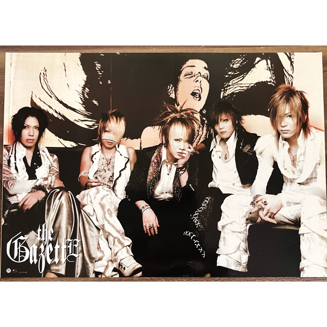 the GazettE ステッカー2枚&非売品楽器チラシ エンタメ/ホビーのタレントグッズ(ミュージシャン)の商品写真