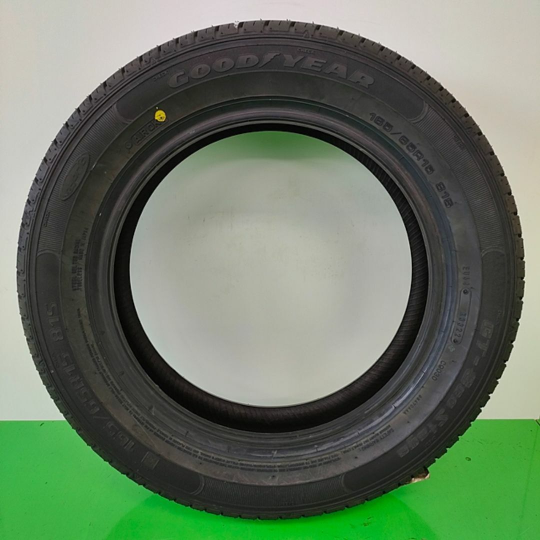 Goodyear(グッドイヤー)のGOODYEAR 165/65R15 81S GT-ECO 4本 YA724 自動車/バイクの自動車(タイヤ)の商品写真