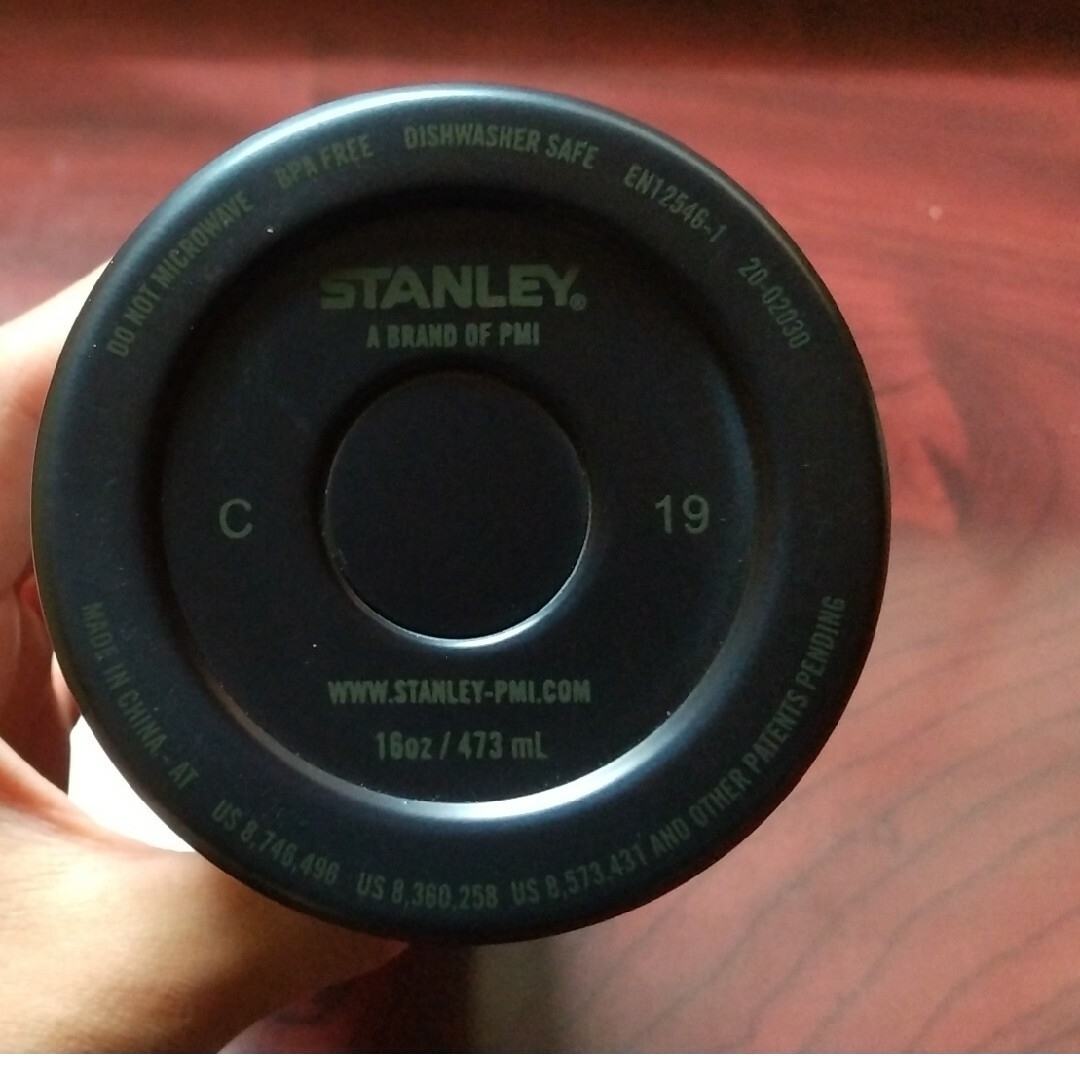 Stanley(スタンレー)のスタンレー クラシックシリーズ トラベルマグ473ml インテリア/住まい/日用品のキッチン/食器(弁当用品)の商品写真