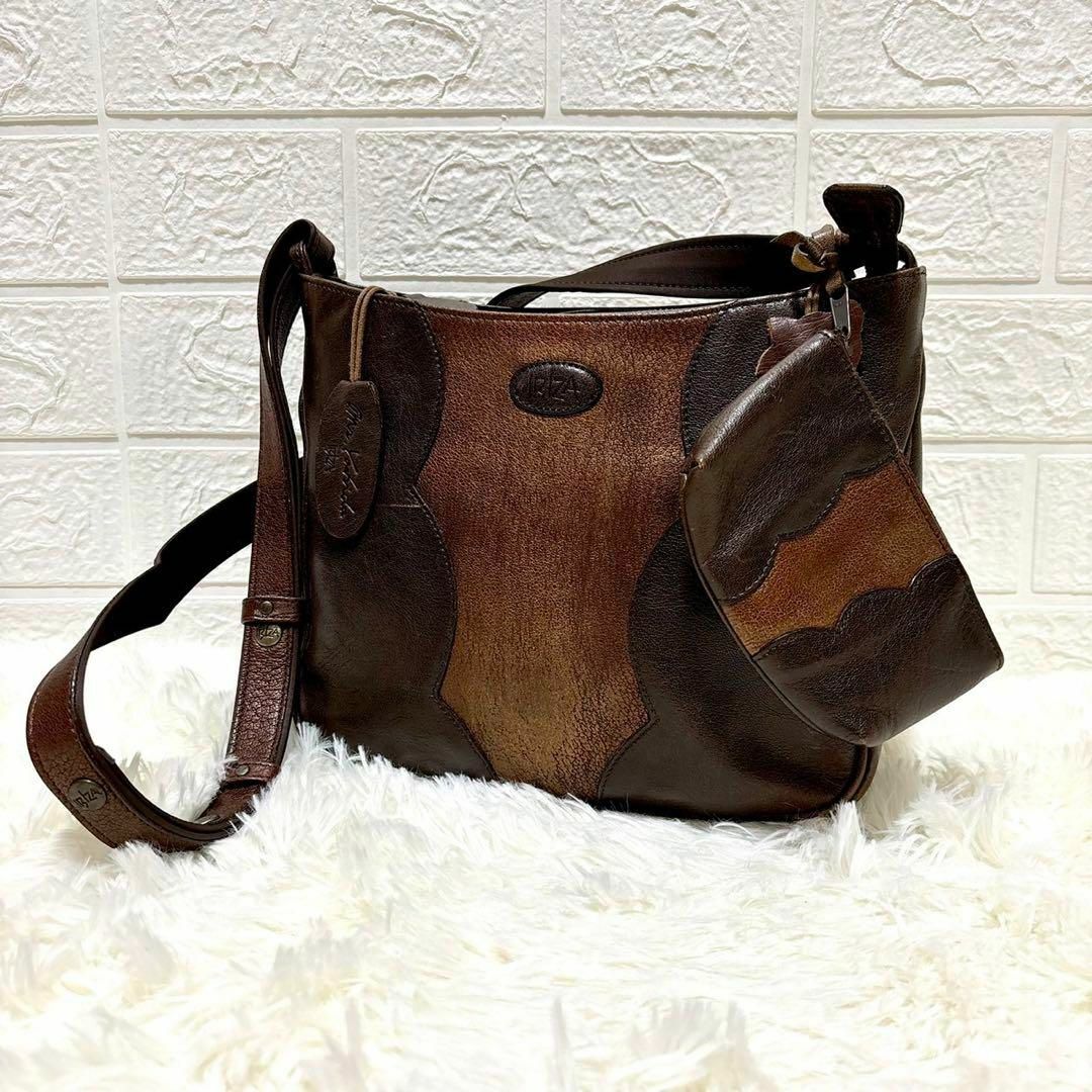 IBIZA(イビザ)のポーチ付★イビザ　ショルダーバッグ　レザー　ブラウン　肩掛け可能 レディースのバッグ(ショルダーバッグ)の商品写真