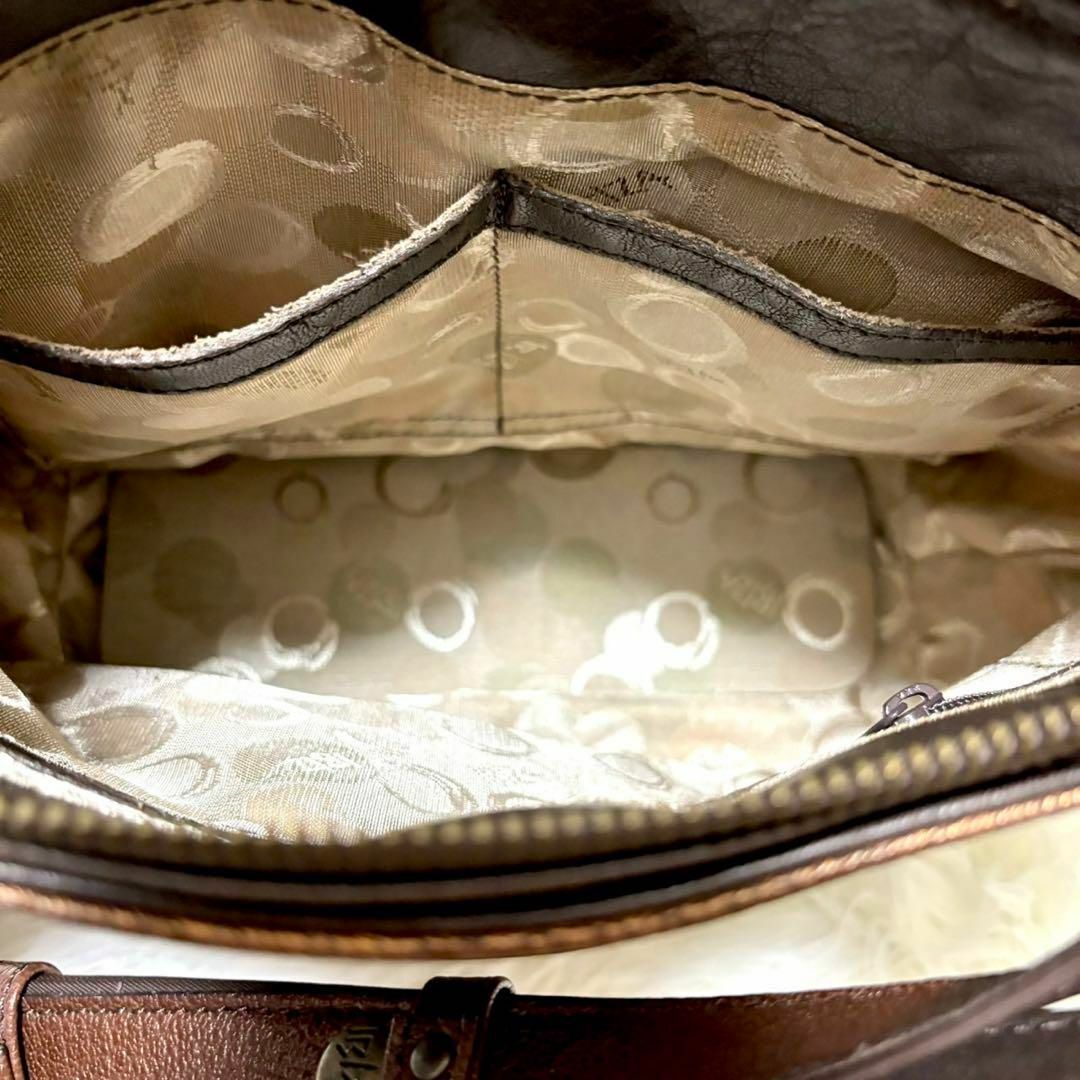 IBIZA(イビザ)のポーチ付★イビザ　ショルダーバッグ　レザー　ブラウン　肩掛け可能 レディースのバッグ(ショルダーバッグ)の商品写真