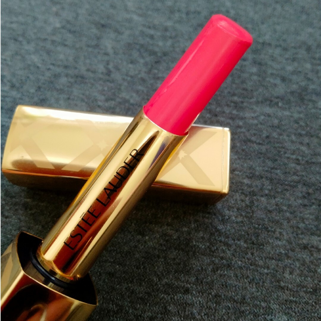 Estee Lauder(エスティローダー)のリップスティック コスメ/美容のベースメイク/化粧品(口紅)の商品写真