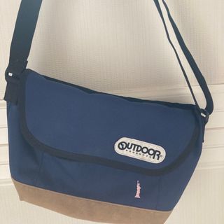 イーストボーイ(EASTBOY)のショールダーバッグ　outdoor eastboy(ショルダーバッグ)