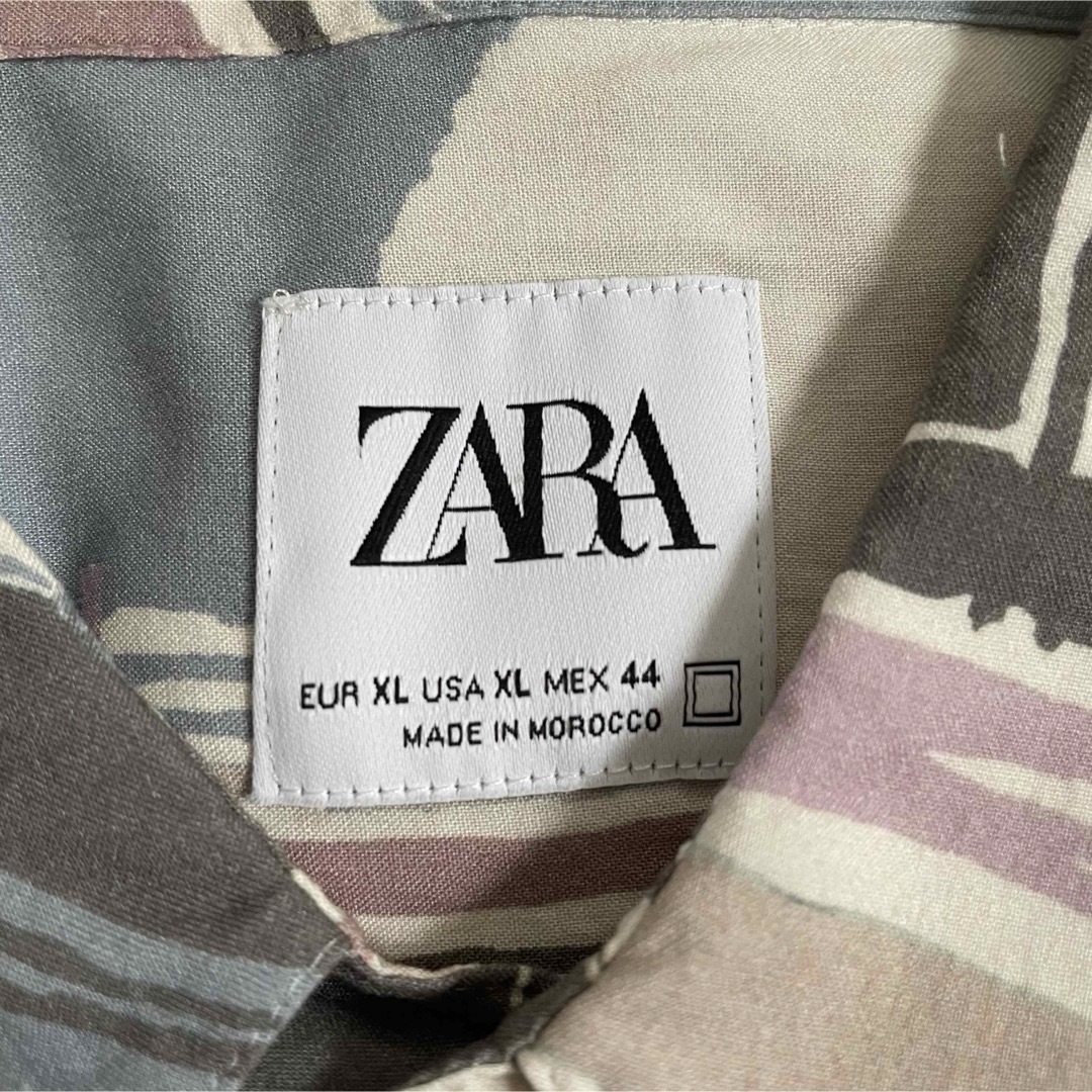 ZARA(ザラ)の激レア★ ZARA ザラ　長袖シャツ　総柄　幾何学柄　幾何学模様テロシャツ　XL メンズのトップス(シャツ)の商品写真