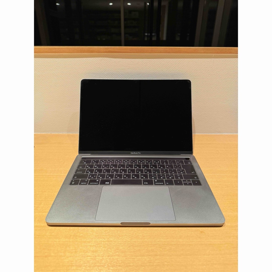 Apple(アップル)のMacBook Pro 2017 13inch Core i5 スマホ/家電/カメラのPC/タブレット(PC周辺機器)の商品写真