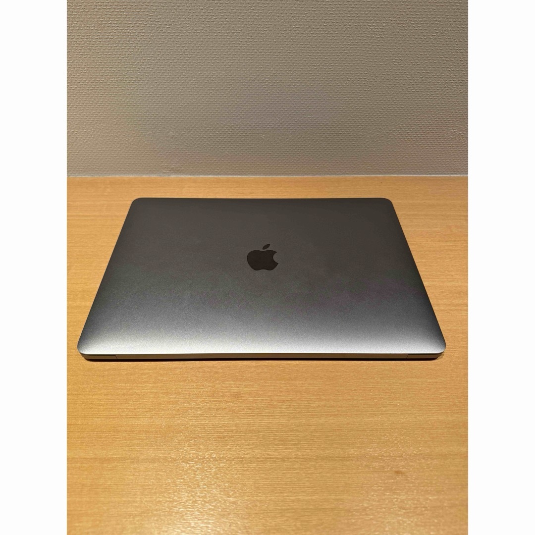 Apple(アップル)のMacBook Pro 2017 13inch Core i5 スマホ/家電/カメラのPC/タブレット(PC周辺機器)の商品写真