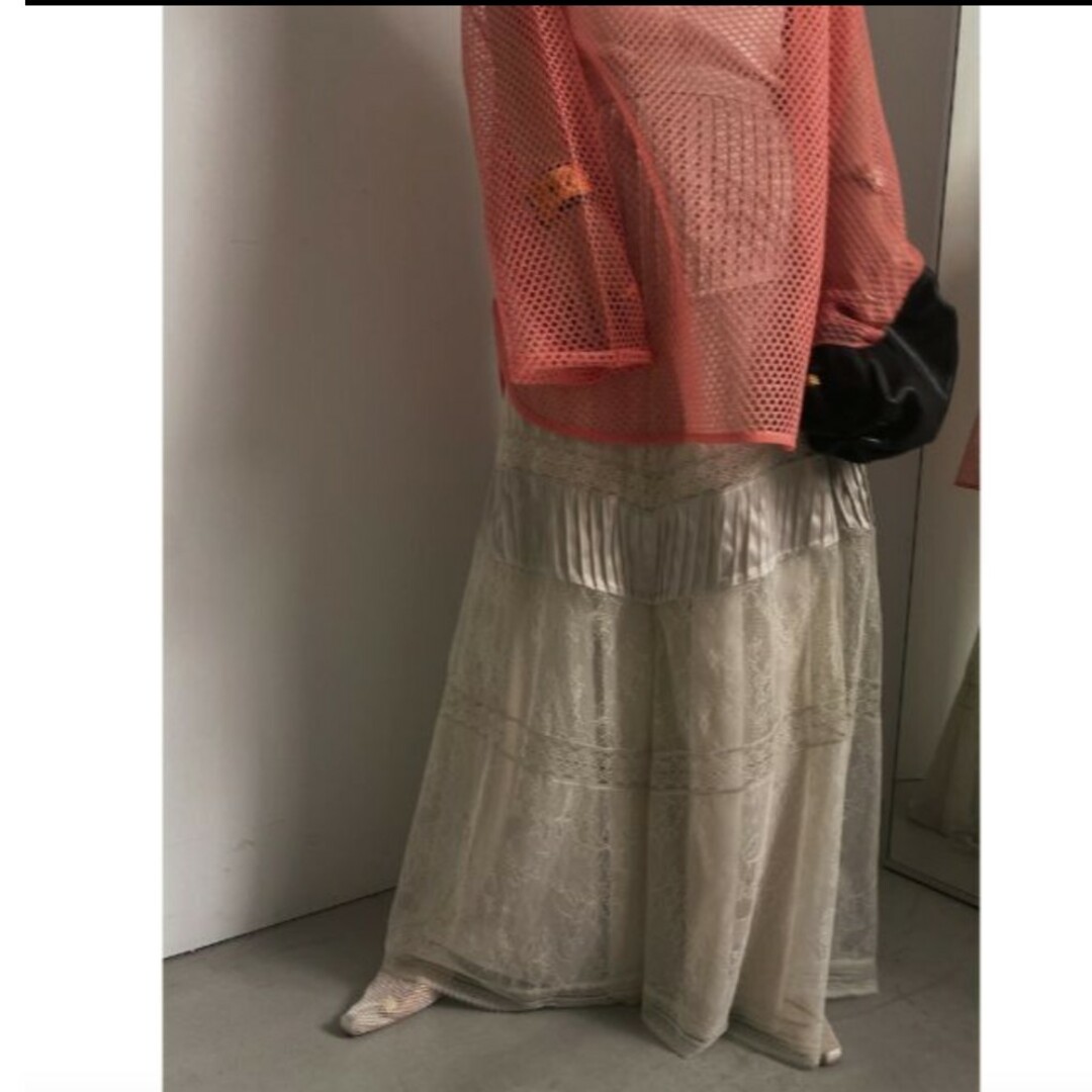 Ameri VINTAGE(アメリヴィンテージ)のMEDI STRATUM LACE SKIRT AMERI レディースのスカート(ロングスカート)の商品写真