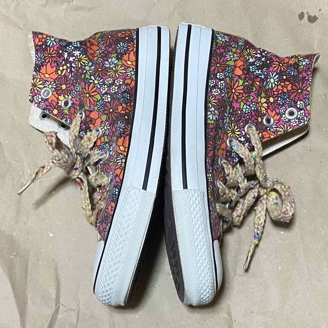 CONVERSE(コンバース)のコンバース　24.5cm 51/2 オールスター　HI 花柄　ピンク　スニーカー レディースの靴/シューズ(スニーカー)の商品写真