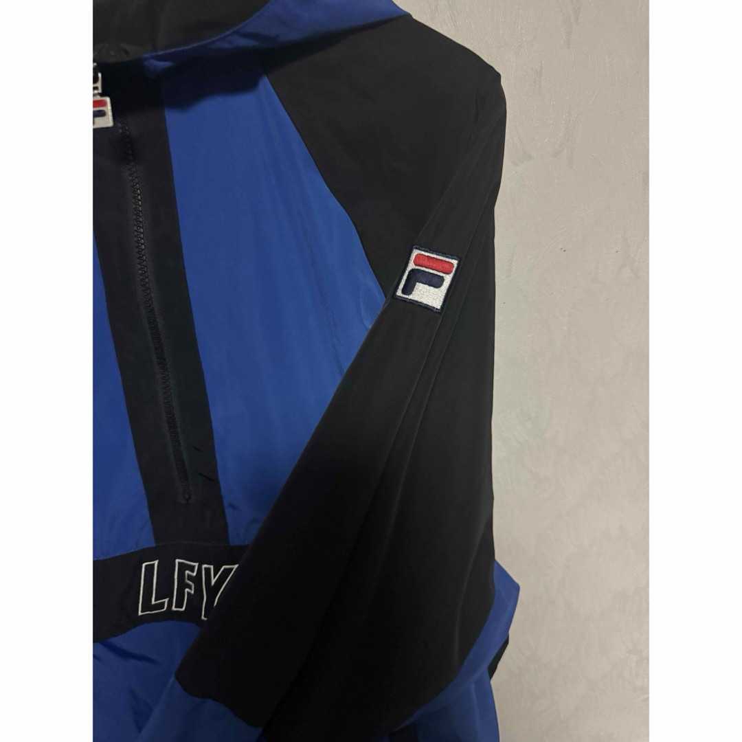 FILA(フィラ)のFILA LFYT フィラ エルエフワイティ  アノラックパーカー Mサイズ 青 メンズのジャケット/アウター(ナイロンジャケット)の商品写真