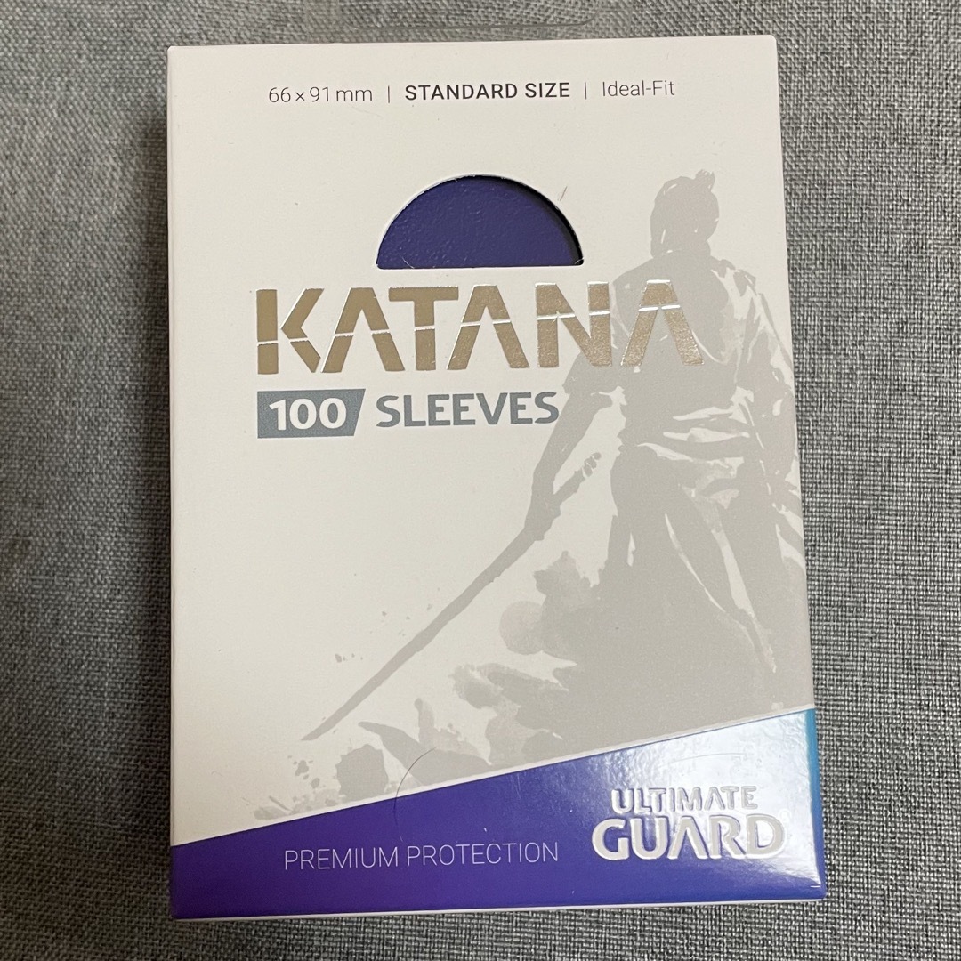 KATANA(カタナ)のKATANA Sleeves  カタナスリーブ66×91 100枚 青  エンタメ/ホビーのトレーディングカード(Box/デッキ/パック)の商品写真
