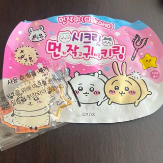 チイカワ(ちいかわ)のちいかわ　韓国キーホルダー　ラッコ(キャラクターグッズ)