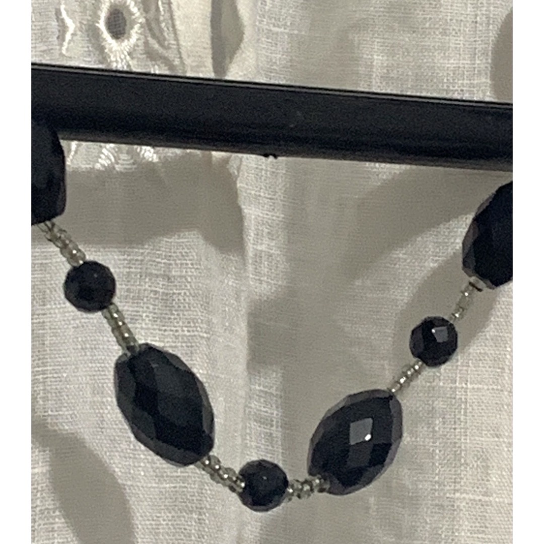 天然石　オニキス　ネックレス　ブラック　新品 レディースのアクセサリー(ネックレス)の商品写真