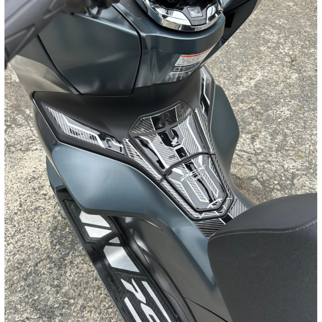 ホンダ HONDA PCX160 タンクデカール ゴールド シルバーのみ 自動車/バイクのバイク(パーツ)の商品写真