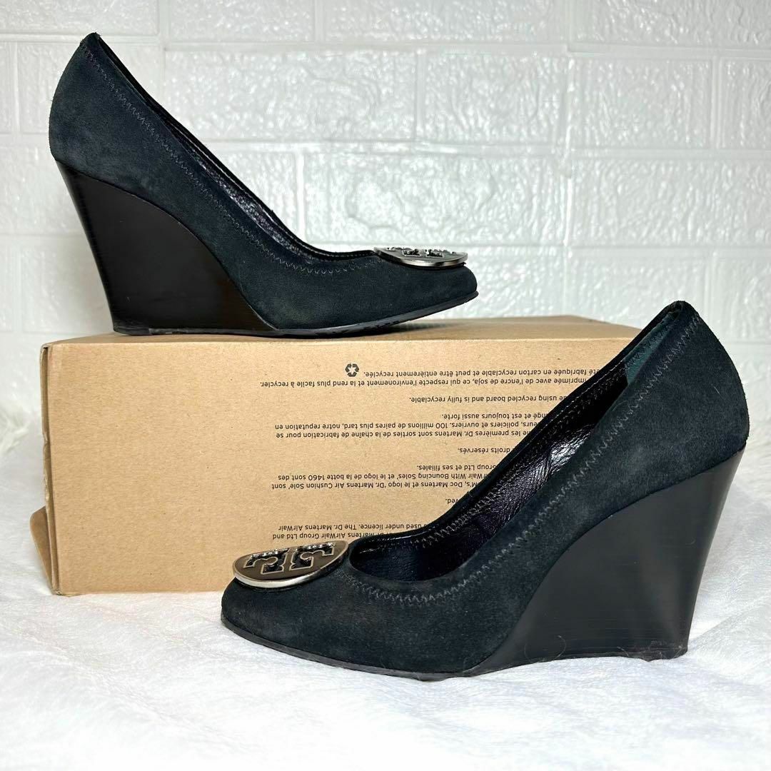 Tory Burch(トリーバーチ)のトリーバーチ　パンプス　ウェッジソール　黒　スエード　6M レディースの靴/シューズ(ハイヒール/パンプス)の商品写真