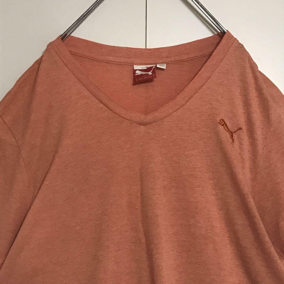 【ビッグサイズ】プーマ　刺繍ロゴ入りVネックTシャツ　サーモンピンク　H855 メンズのトップス(Tシャツ/カットソー(半袖/袖なし))の商品写真