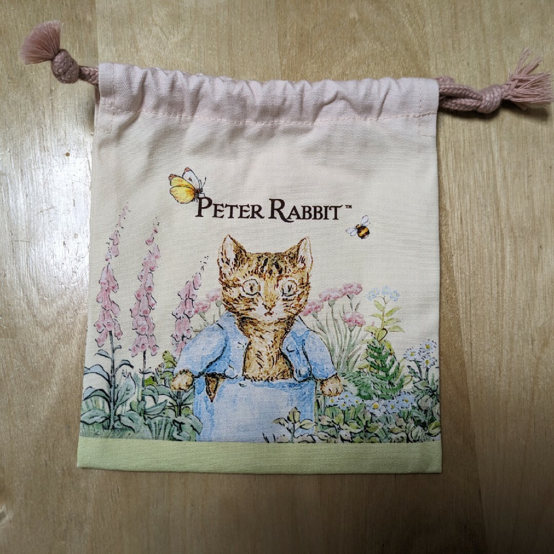 PETER RABBIT（TM）(ピーターラビット)のピーターラビット　ねこちゃん○コップ袋○巾着袋　３枚組 エンタメ/ホビーのおもちゃ/ぬいぐるみ(キャラクターグッズ)の商品写真