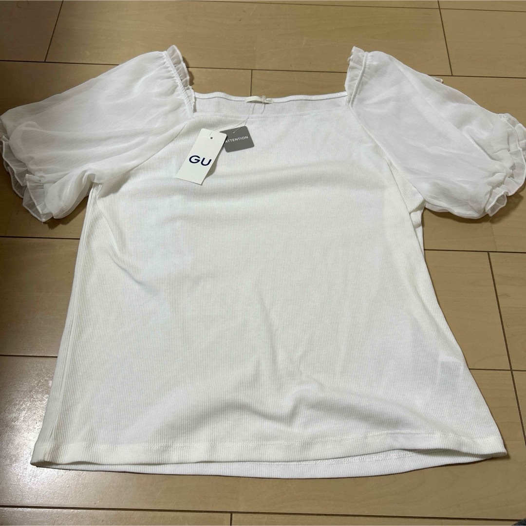 GU(ジーユー)の新品タグ付き　GU シアーボリュームスリーブT XXL レディースのトップス(Tシャツ(半袖/袖なし))の商品写真