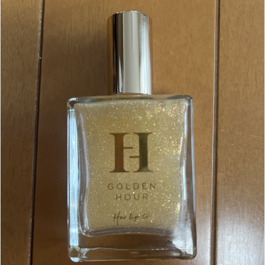 Her lip to(ハーリップトゥ)のherlipto Perfumeオイル　30ml ゴールデンアワー コスメ/美容の香水(ユニセックス)の商品写真