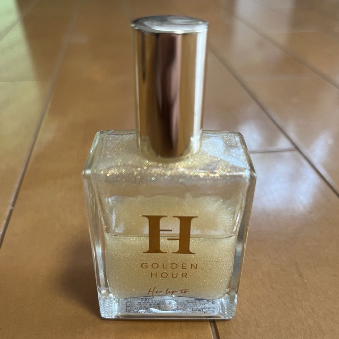 Her lip to(ハーリップトゥ)のherlipto Perfumeオイル　30ml ゴールデンアワー コスメ/美容の香水(ユニセックス)の商品写真