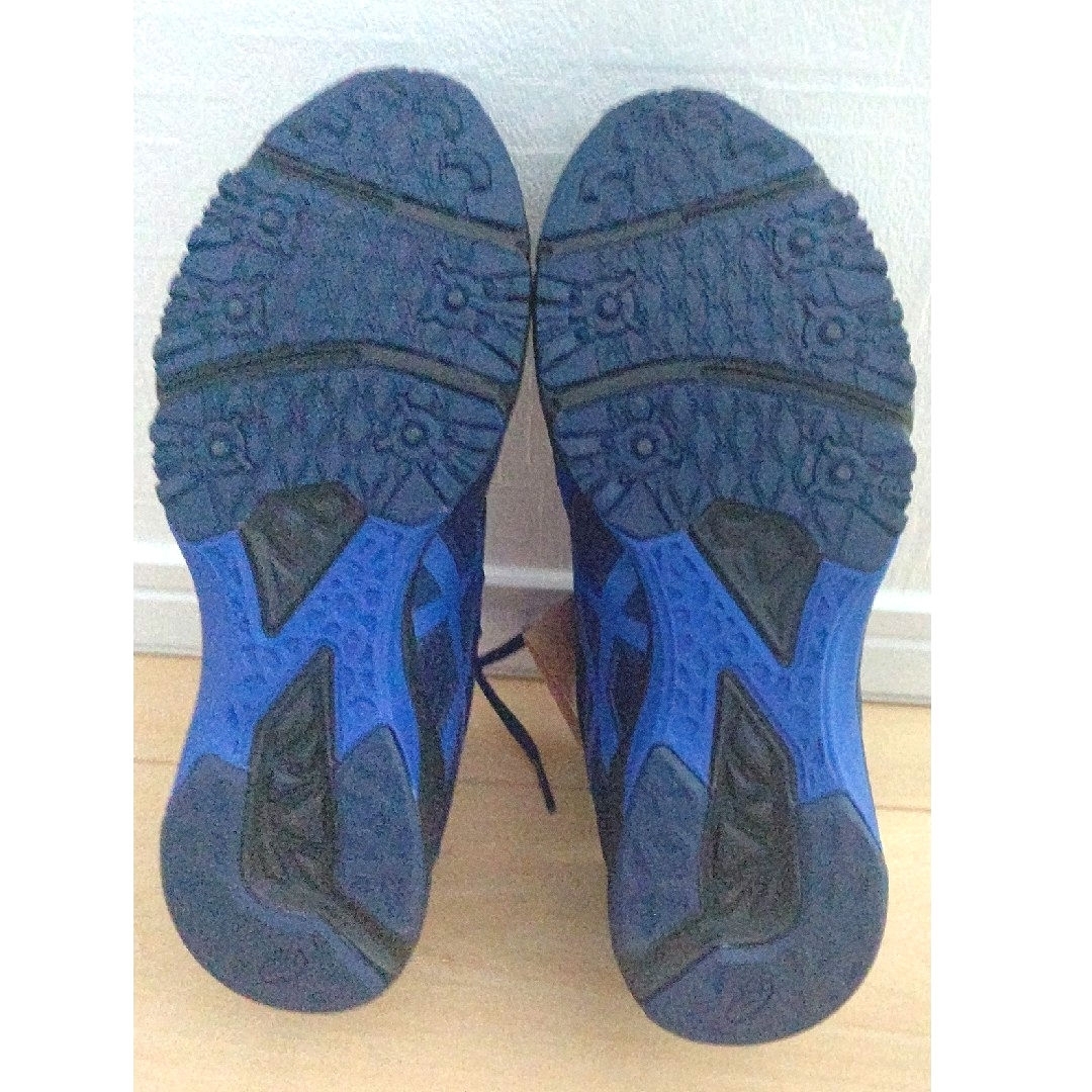 asics(アシックス)のアシックスシューズLAZERBEAM RG 24㎝ブルー キッズ/ベビー/マタニティのキッズ靴/シューズ(15cm~)(スニーカー)の商品写真