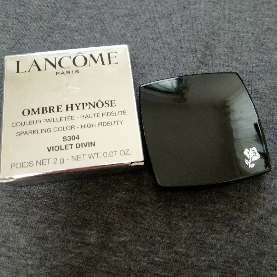 LANCOME(ランコム)のランコム オンブル イプノーズ # s304 violet divin  キラ… コスメ/美容のベースメイク/化粧品(アイシャドウ)の商品写真