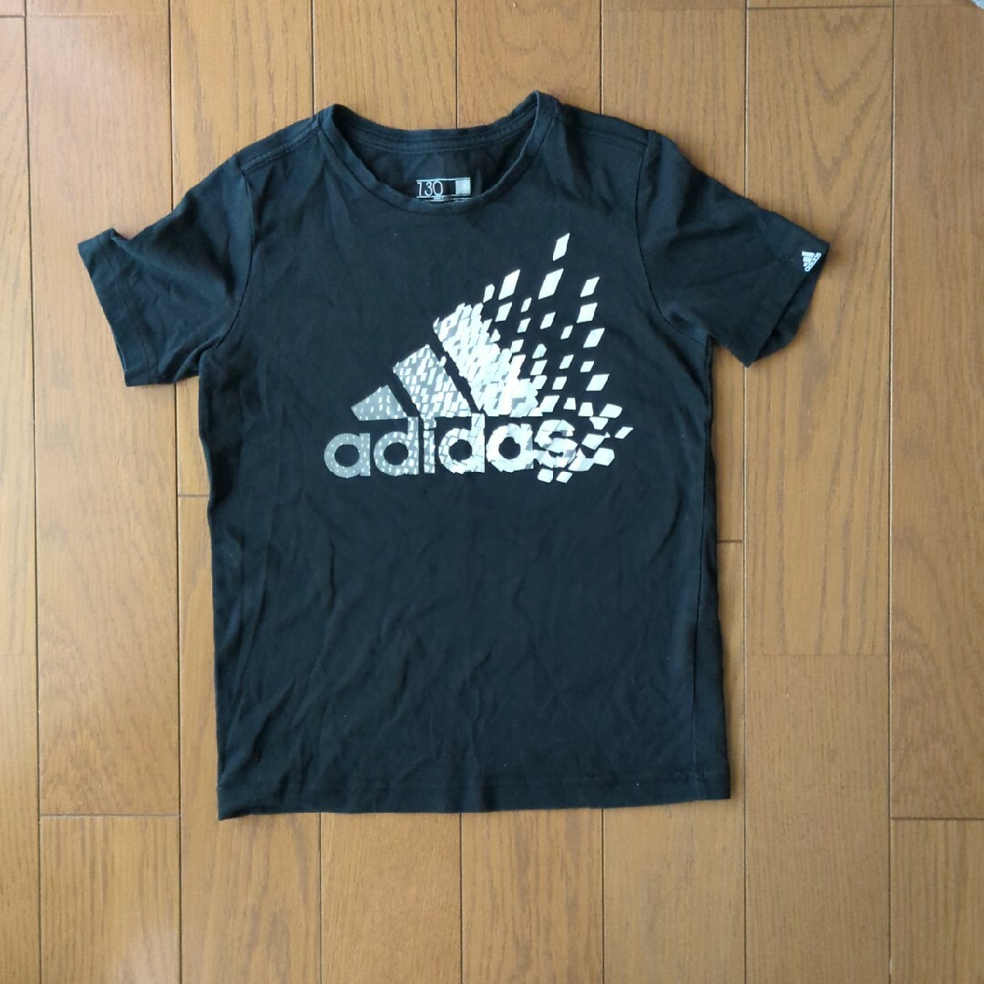 adidas(アディダス)のadidas　ティシャツ　130 センチ キッズ/ベビー/マタニティのキッズ服男の子用(90cm~)(Tシャツ/カットソー)の商品写真