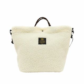 【色: オフホワイト】キウ(Kiu) KiU キウ ボア トートバッグ TOTE(その他)