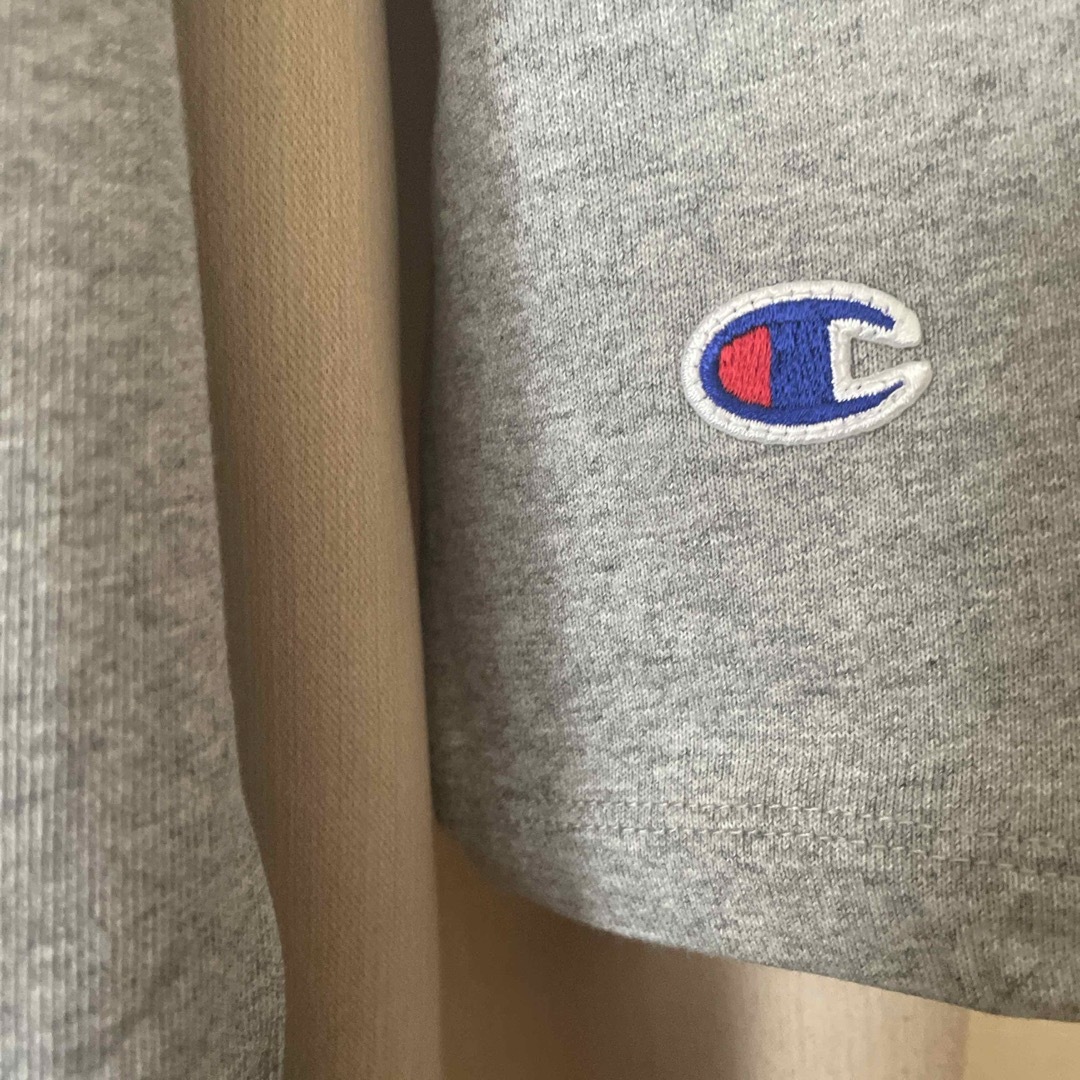 Champion(チャンピオン)のチャンピオンワンピース新品　グレーL レディースのワンピース(ロングワンピース/マキシワンピース)の商品写真