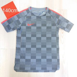 ナイキ(NIKE)の【最終値下げ】美品♡NIKETシャツ　140(Tシャツ/カットソー)