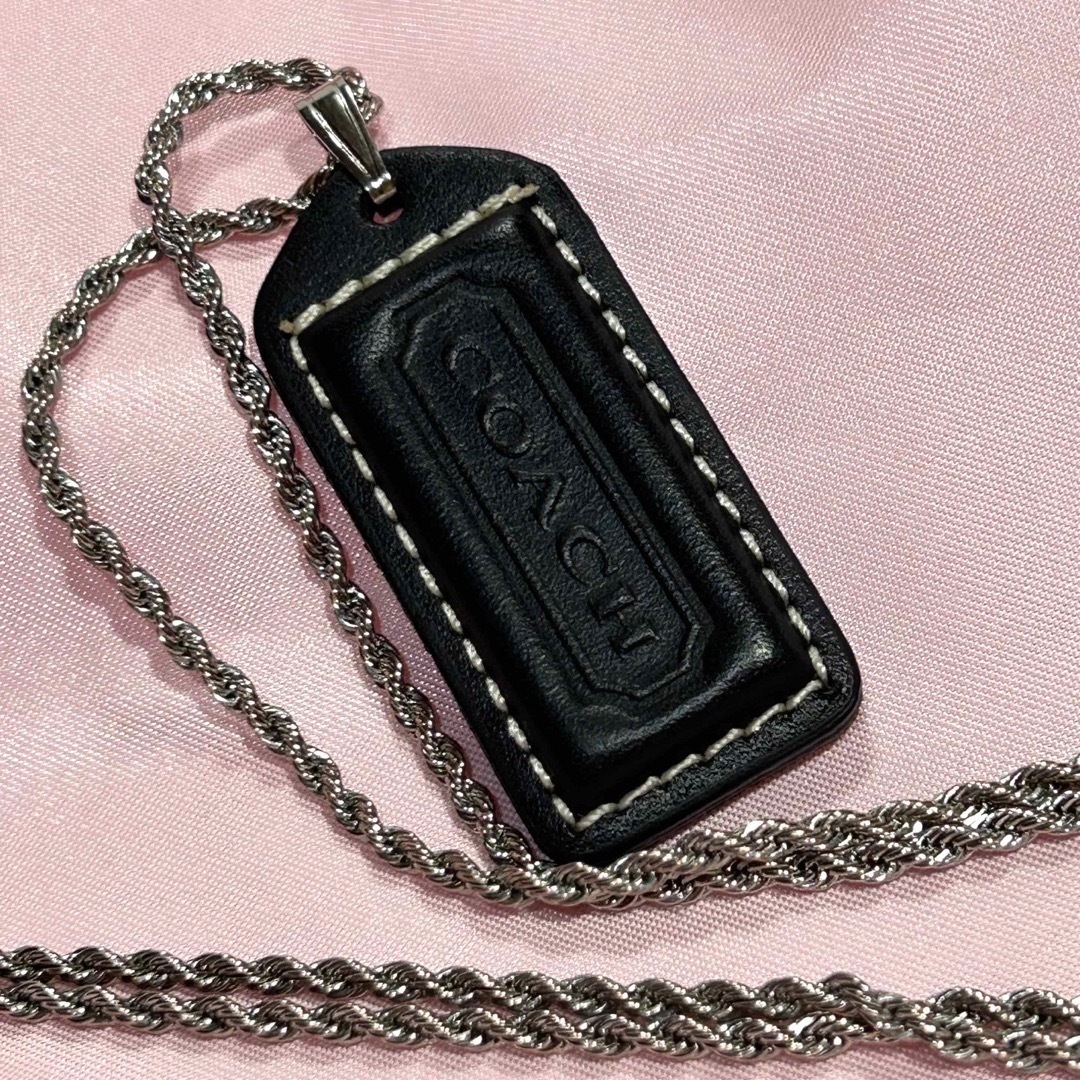 COACH(コーチ)のコーチ　ネームタグ　ネックレス　チェーン付き　バッグ　財布　正規付属品 レディースのアクセサリー(ネックレス)の商品写真