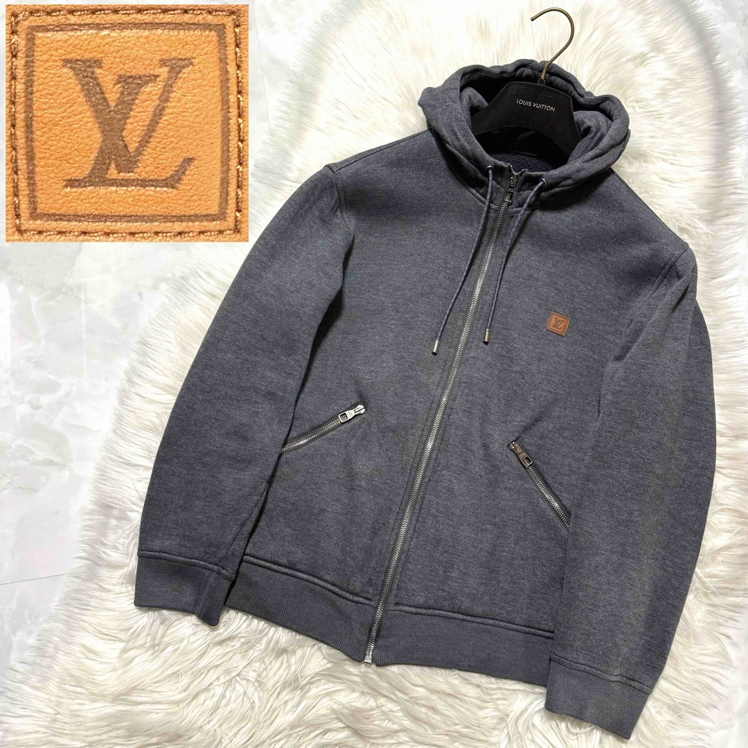 LOUIS VUITTON(ルイヴィトン)の本物 美品 ルイヴィトン 裏地起毛 LVレザーパッチ ZIP UP パーカー S メンズのトップス(パーカー)の商品写真