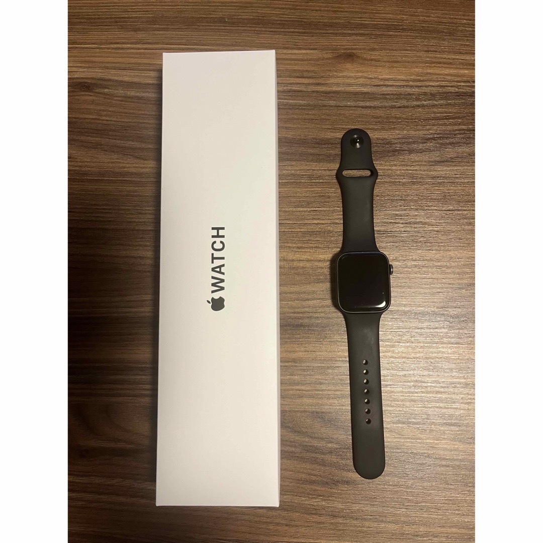 Apple(アップル)のApple Watch SE 44mm スペースグレー メンズの時計(腕時計(デジタル))の商品写真