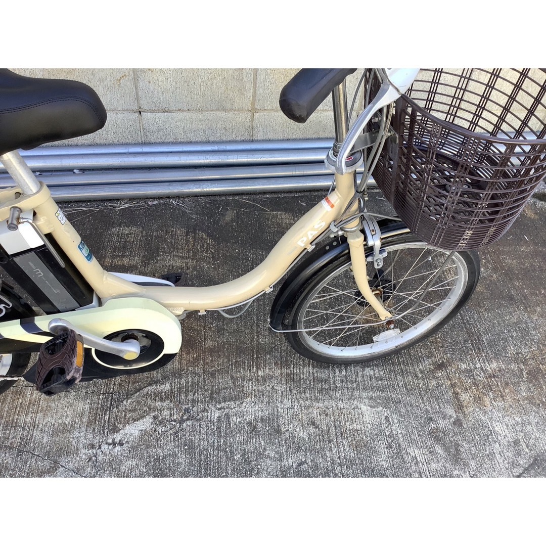 ヤマハ(ヤマハ)のヤマハ新機種電動アシスト自転車pas20インチアイボリーアルミボディー スポーツ/アウトドアの自転車(自転車本体)の商品写真