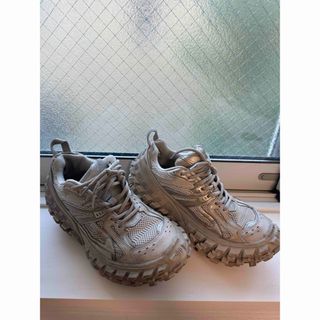 バレンシアガ(Balenciaga)のバレンシアガ ディフェンダー(スニーカー)