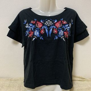 JEANASIS - ☆★新品未使用★☆ジーナシス　花刺繍半袖Tシャツ　黒