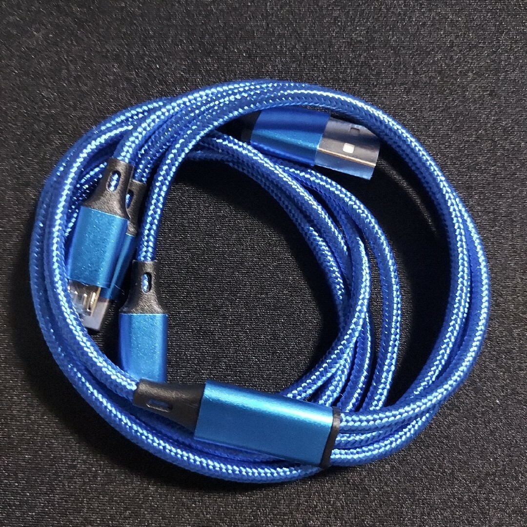3in1 高速 充電ケーブル ブルー 1.2メートル 高品質 アダプタ 3本 スマホ/家電/カメラのスマートフォン/携帯電話(バッテリー/充電器)の商品写真