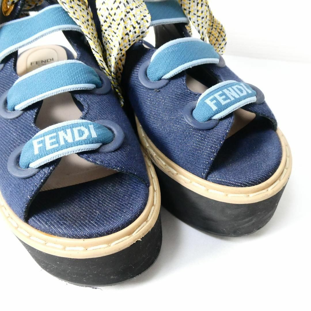 FENDI(フェンディ)の美品 FENDI ロゴ デニム リボン レースアップ 厚底 サンダル レディースの靴/シューズ(サンダル)の商品写真