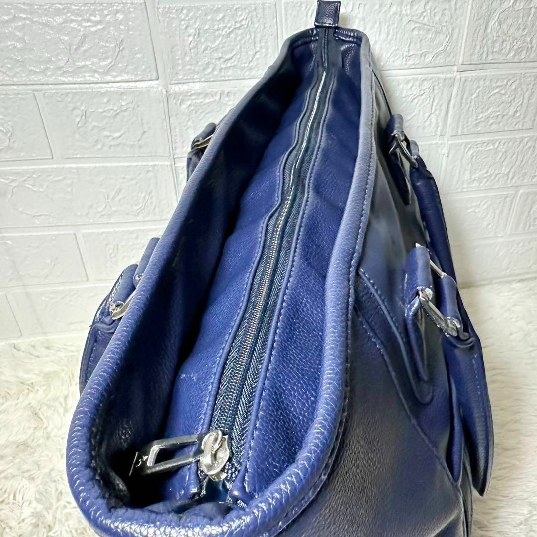 le coq sportif(ルコックスポルティフ)のルコックススポルティフ　2wayショルダーバッグ　ゴルフバッグ　レザー　紺色 メンズのバッグ(その他)の商品写真