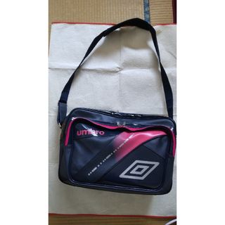 UMBRO - umbroスポーツショルダーバック紺