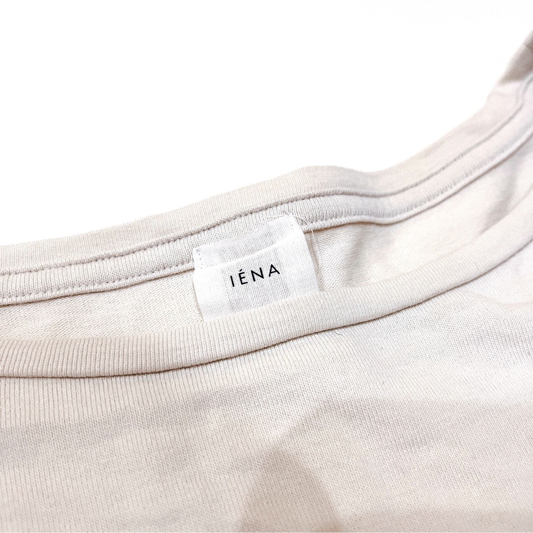 IENA(イエナ)のIENA イエナ　バッグプリント　Tシャツ　ベージュ　レディース　半袖　ゆったり レディースのトップス(Tシャツ(半袖/袖なし))の商品写真