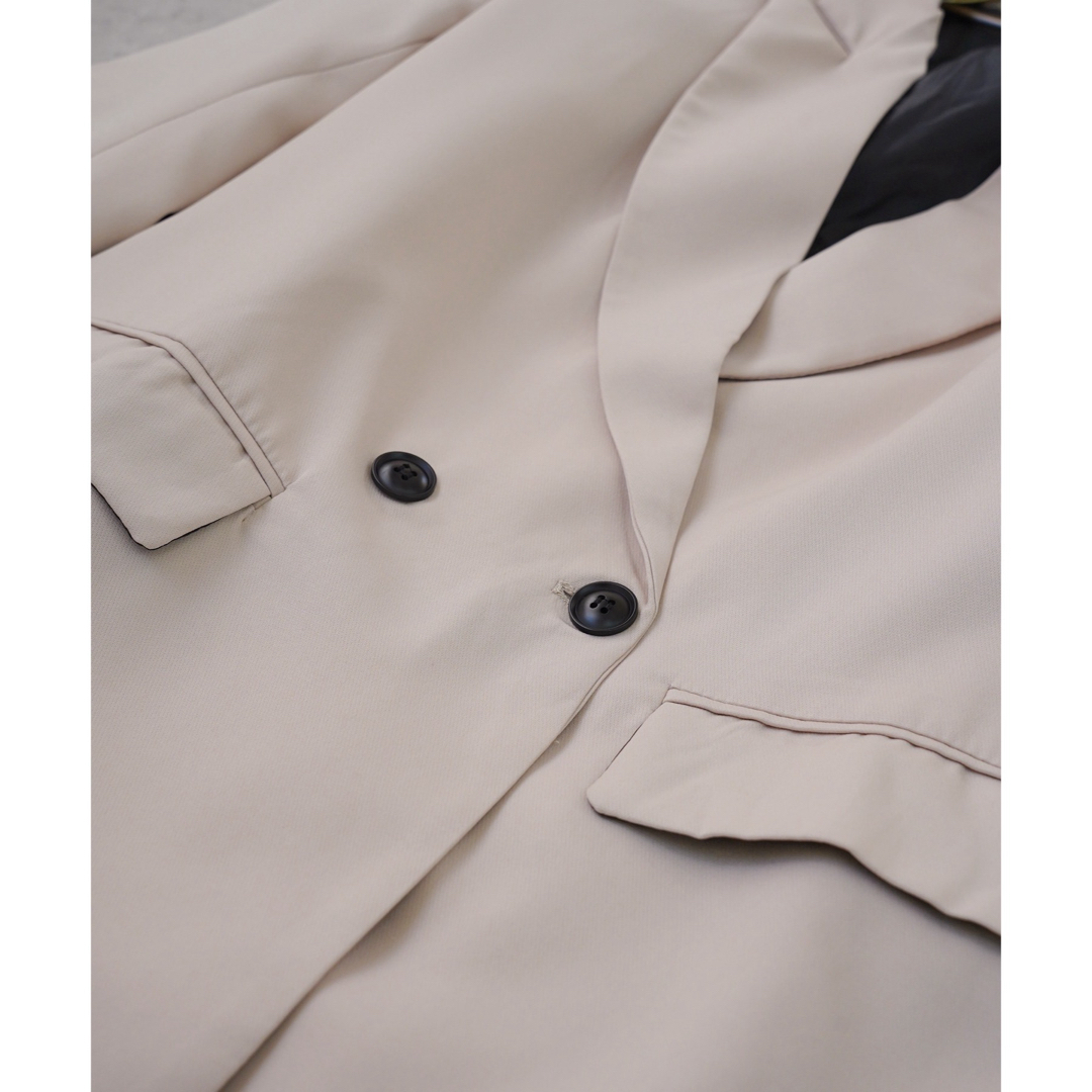 新品タグ付　 IAMUSE ダブルボタンテーラードジャケット レディースのジャケット/アウター(テーラードジャケット)の商品写真