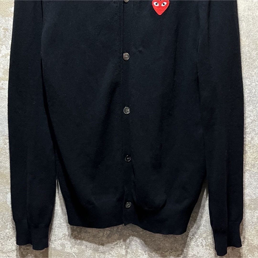 COMME des GARCONS(コムデギャルソン)のPLAY COMME des GARCONS コムデギャルソン カーディガン メンズのトップス(カーディガン)の商品写真