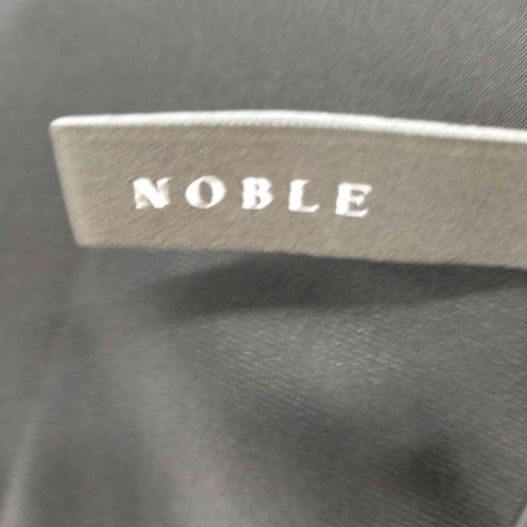 Noble(ノーブル)のNoble(ノーブル) 22AW レオパプリントナローサテンスカート ロング レディースのスカート(その他)の商品写真