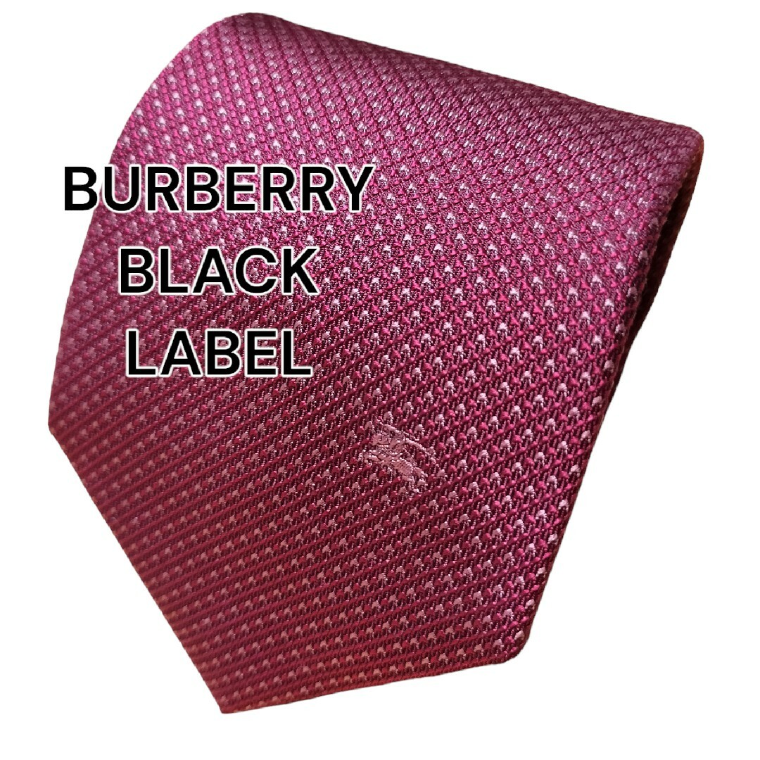 BURBERRY BLACK LABEL(バーバリーブラックレーベル)の【BURBERRY BLACK LABEL】　レッド系　総柄　日本製　短め メンズのファッション小物(ネクタイ)の商品写真