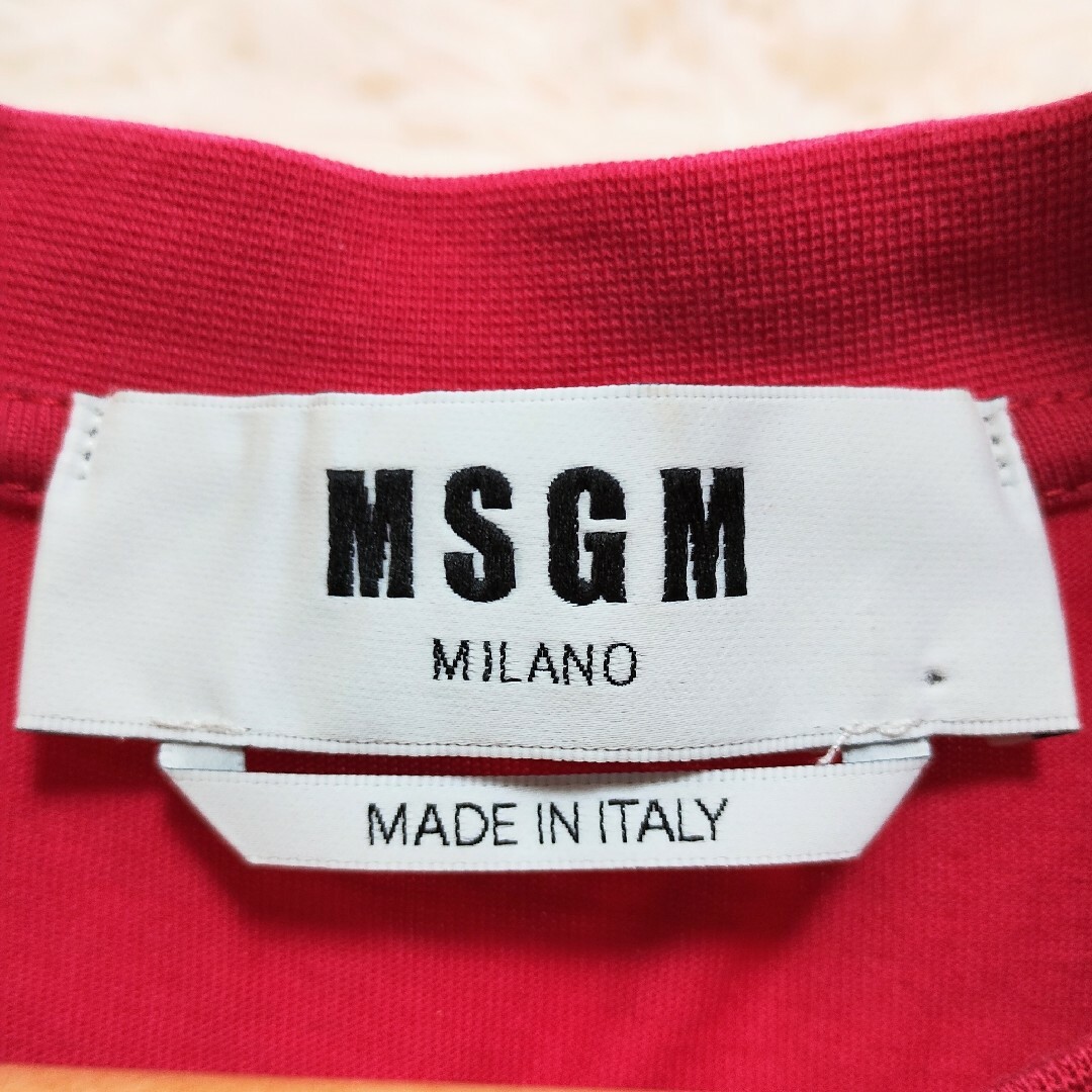 MSGM(エムエスジイエム)のMSGM　Tシャツ　半袖カットソー　ボックスロゴ　ショッピングピンク　M メンズのトップス(Tシャツ/カットソー(半袖/袖なし))の商品写真