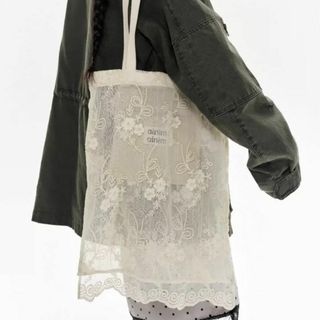 パトゥ(PATOU)のoinimi 刺繍 トートバッグ シアーレース ビッグ 大きめ アイボリー (トートバッグ)