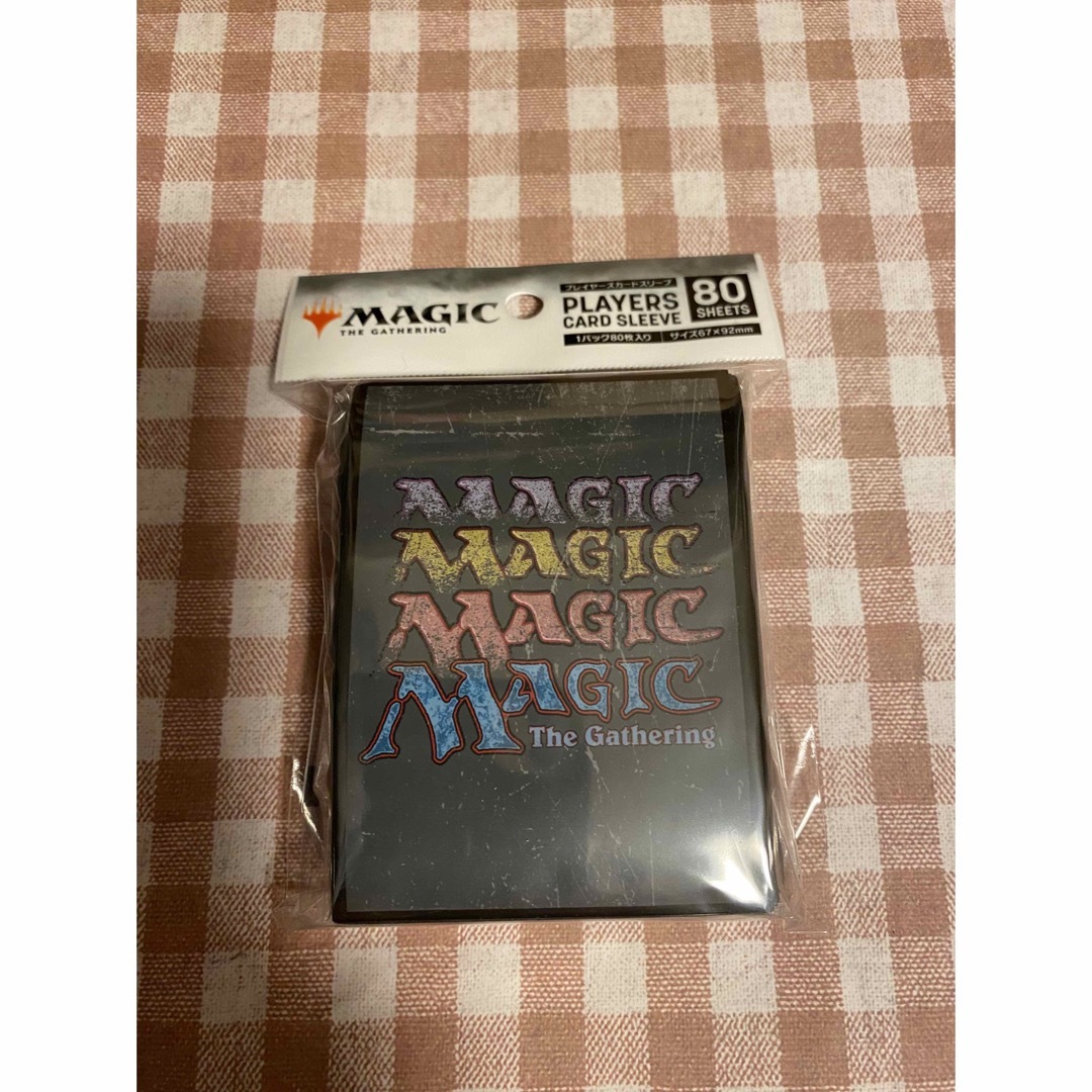 マジック：ザ・ギャザリング(マジックザギャザリング)のレトロコア　スリーブ　MTGロゴ  エンタメ/ホビーのトレーディングカード(カードサプライ/アクセサリ)の商品写真