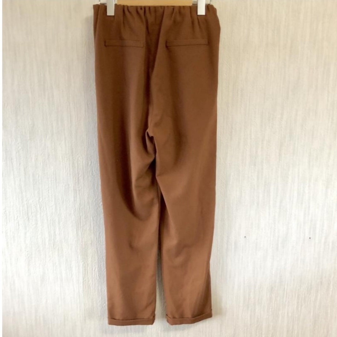 ennea ❣ スラックス パンツ テーパード ブラウン 茶色 オフィス ゴム レディースのパンツ(カジュアルパンツ)の商品写真