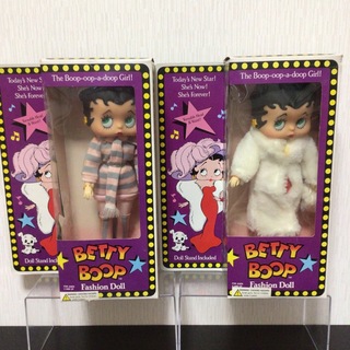 ベティブープ(Betty Boop)のBETTY BOOP Fashion Doll ２体   ベティ・ブープ　Ａ(キャラクターグッズ)